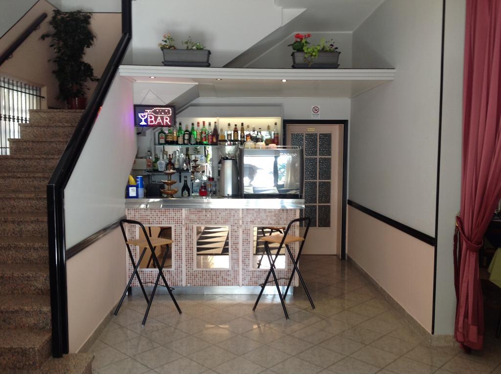 Hotel Laura Rimini Exterior photo